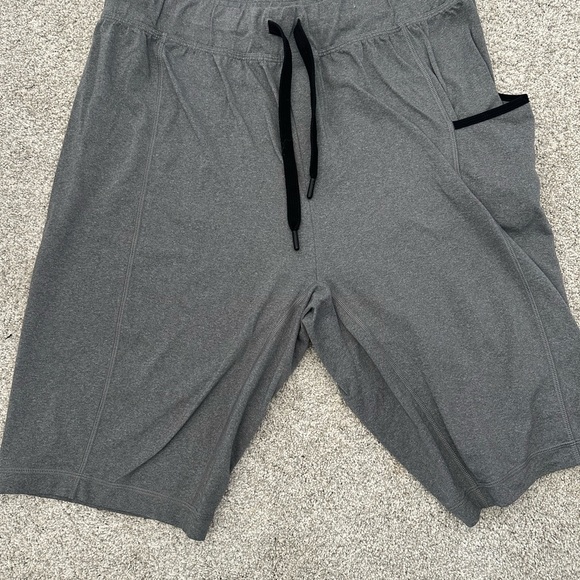 Men's Gray lululemon Shorts with Black Drawstring - Picture 1 of 7